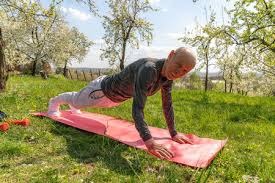 [德国杯]凯恩双响迪亚斯失单刀 拜仁4-1科隆